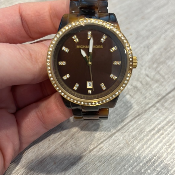 Michael Kors tortoise watch - Picture 3 of 4